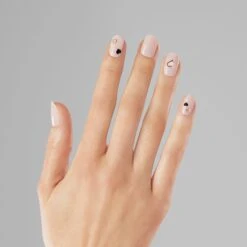 Nail Obsessed Store -Nail Obsessed Store DD GSWM05 LoveBlushPink Hand